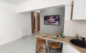 Lake Studio Mamaia Butoaie